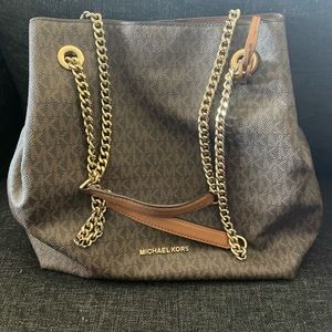 Michael kors purse